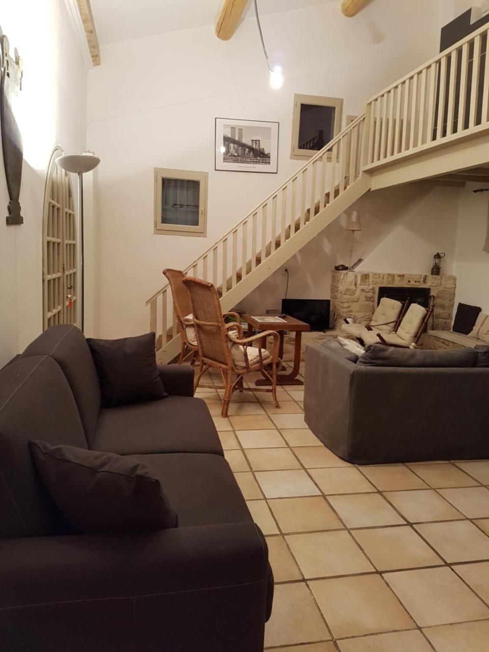 Le Mas Des Pins Mane  Bagian luar foto